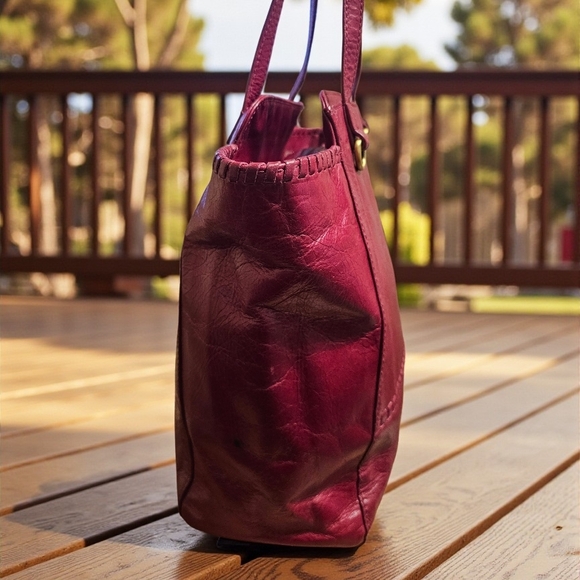 HOBO Internationsl Praise Leather Tote Bag